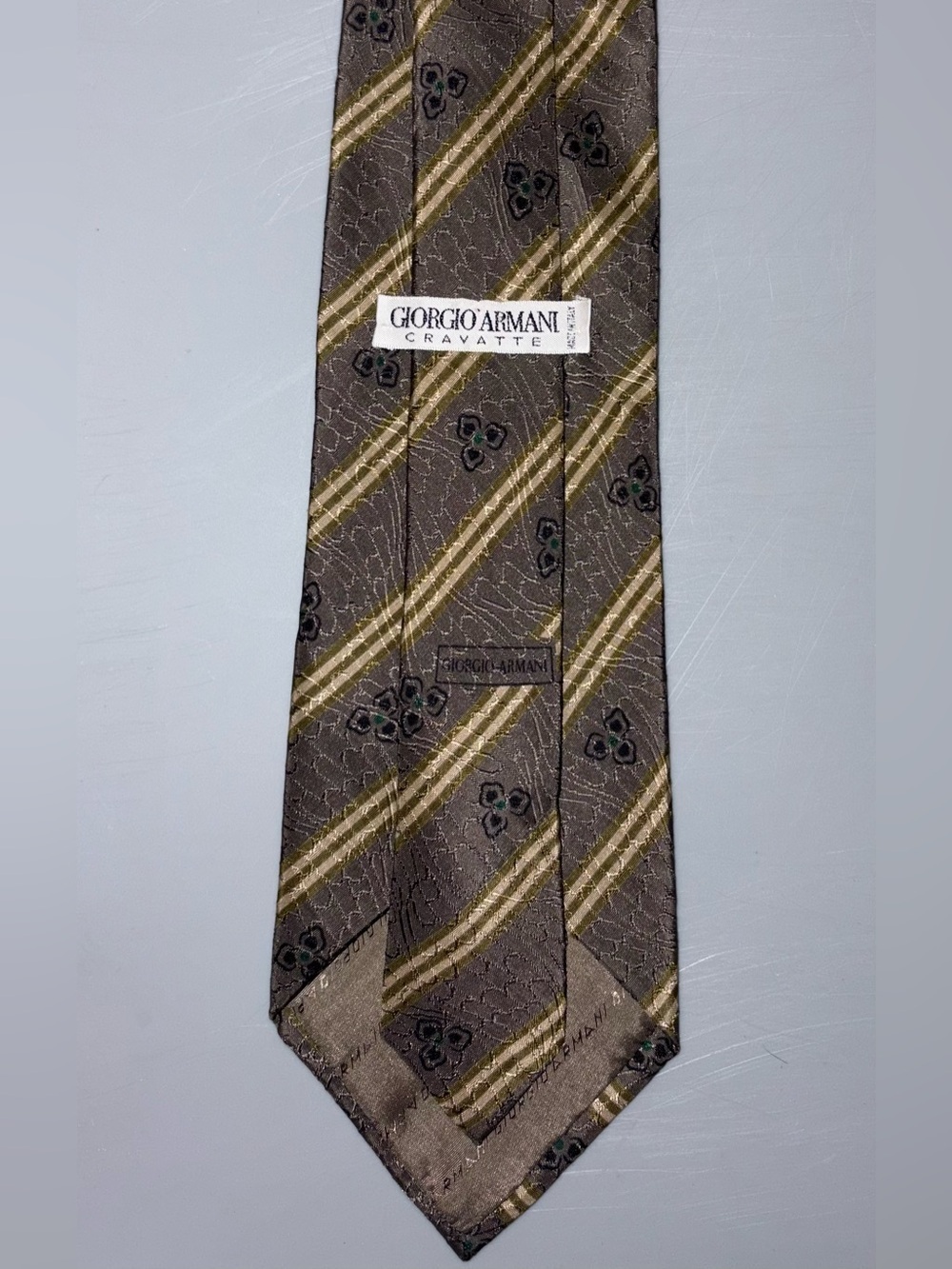 Vintage luxury Giorgio Armani silk tie brown and gold